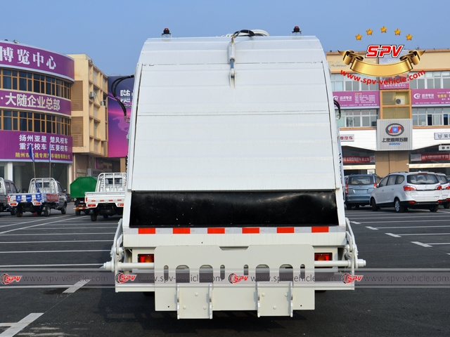 10,000 Litres Dongfeng kingrun compactor garbage truck back view 10,000 Litres Dongfeng kingrun compactor garbage truck back view
